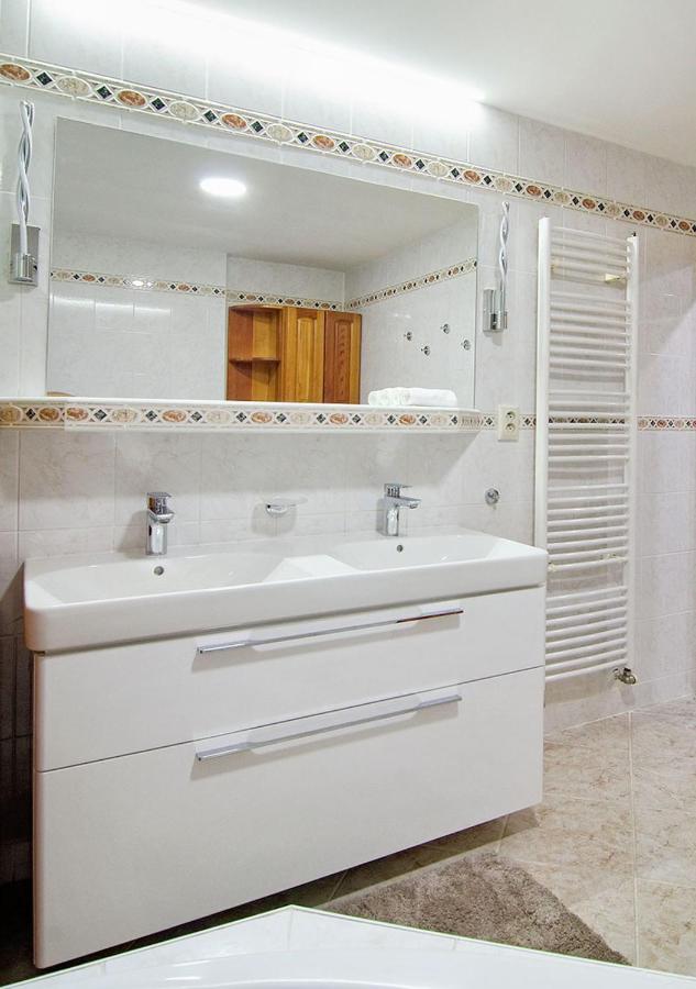 Apartman Stefanik By Zazi Tatranska Lomnica Luaran gambar